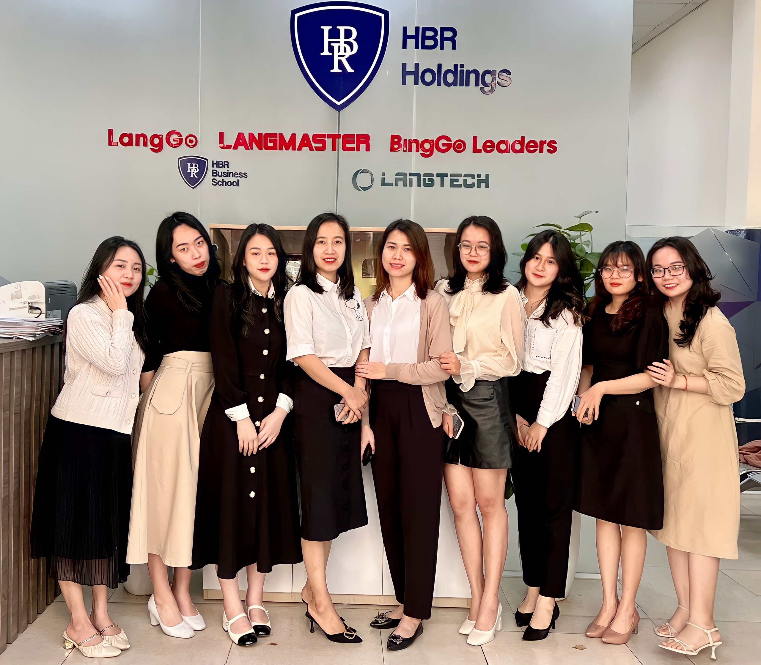 MÙNG 8/3 MÙA COVID TẠI HBR HOLDINGS CÓ GÌ?