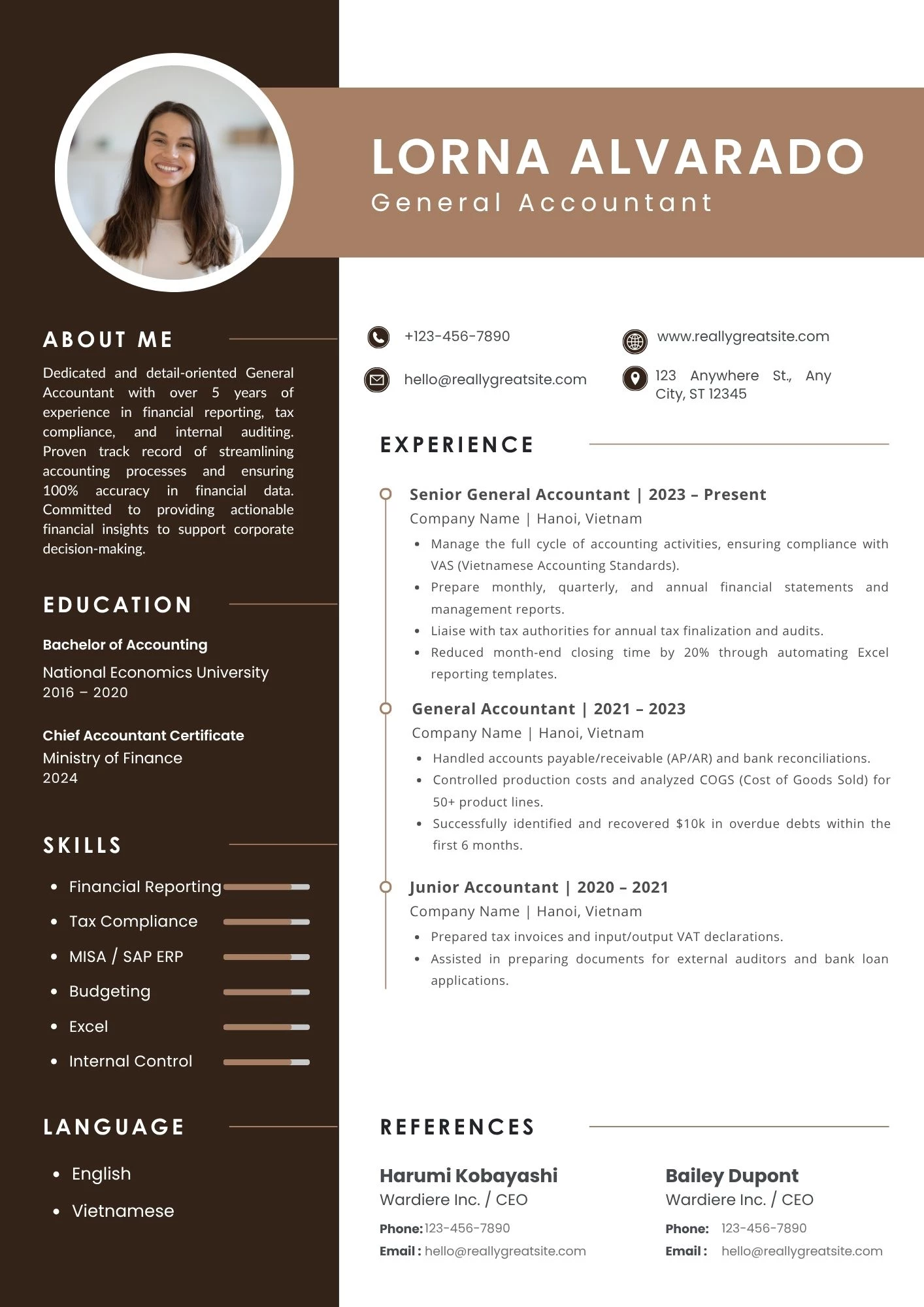 Mẫu CV kế toán tổng hợp tiếng Anh