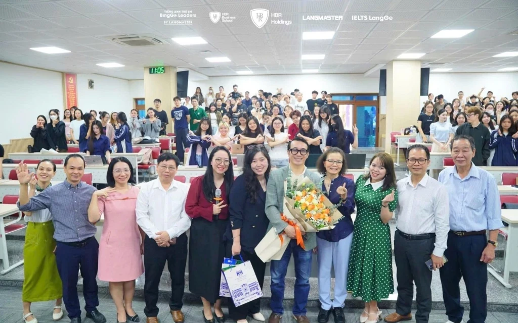 HBR Holdings luôn trải thảm đỏ đón nhận tài và tạo mọi điều kiện để nhân sự chuyển hóa cuộc đời.