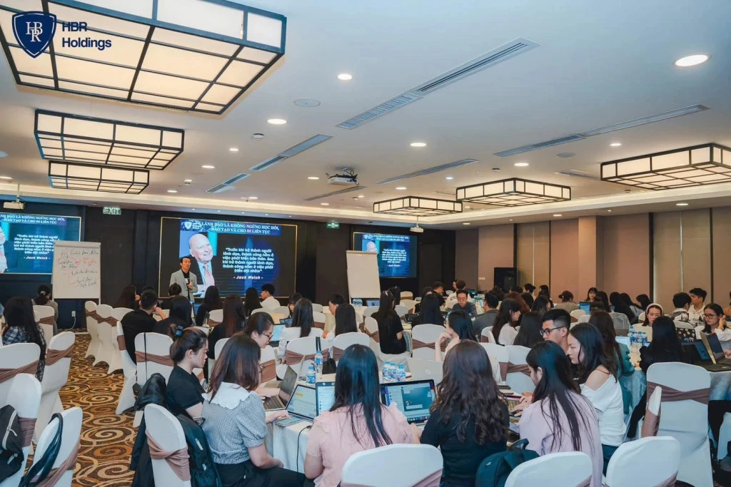Đội ngũ HBR Holdings tham gia chương trình đào tạo nội bộ AI In Action.
